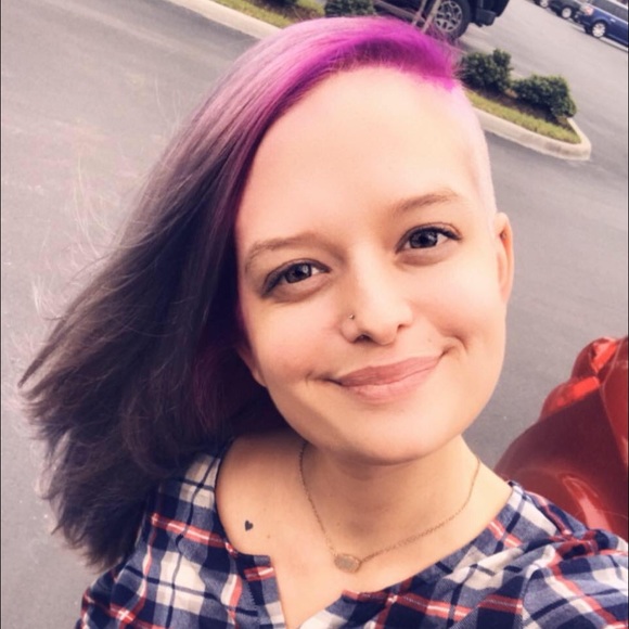 Meet your NEWEST Posher!!! - Picture 8 of 16